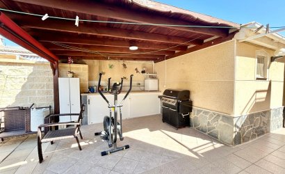 Resale - Villa -
Torrevieja - La Siesta