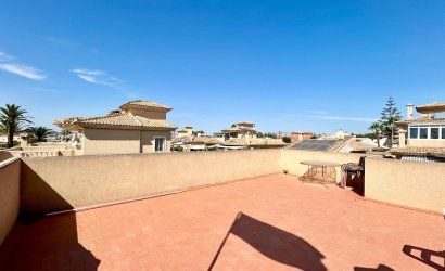 Resale - Villa -
Torrevieja - La Siesta