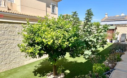 Resale - Villa -
Torrevieja - La Siesta