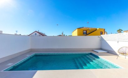 Resale - Villa -
Torrevieja - El Chaparral