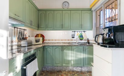 Resale - Villa -
Torrevieja - El Chaparral