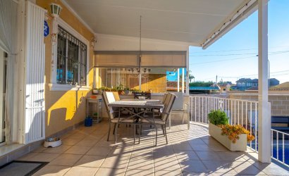 Resale - Villa -
Torrevieja - El Chaparral