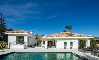 Resale - Villa -
Marbella - Nueva Andalucía