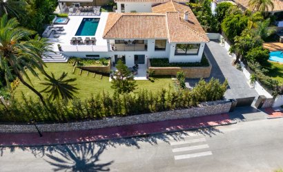 Resale - Villa -
Marbella - Nueva Andalucía