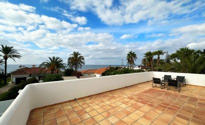 Revente - Villa -
Marbella - Las Chapas