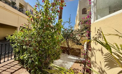 Reventa - Apartment -
Benahavis - La Quinta