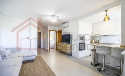 Herverkoop - Herenhuis -
La Torre Golf Resort