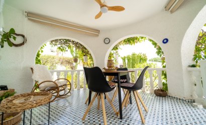 Resale - Villa -
Torrevieja - La Siesta