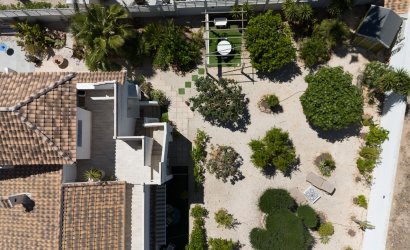 Resale - Villa -
Torrevieja - La Siesta