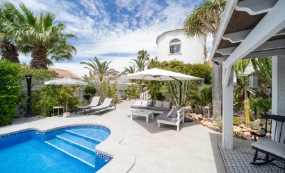Resale - Villa -
Torrevieja - La Siesta