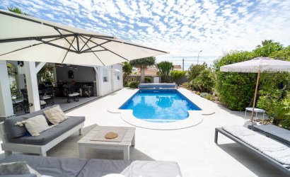 Resale - Villa -
Torrevieja - La Siesta