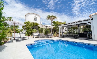 Resale - Villa -
Torrevieja - La Siesta