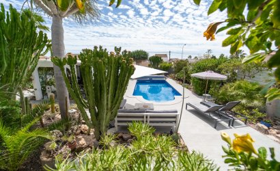 Resale - Villa -
Torrevieja - La Siesta