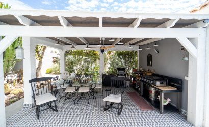 Resale - Villa -
Torrevieja - La Siesta