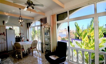 Revente - Villa -
Orihuela Costa - Villamartín