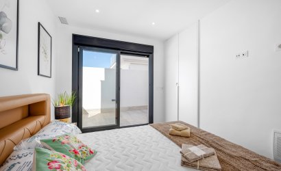 Resale - Villa -
Los Alcazares