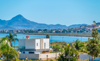 Resale - Villa -
Los Alcazares