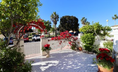 Resale - Townhouse -
Ciudad Quesada - Doña Pepa