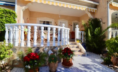 Resale - Townhouse -
Ciudad Quesada - Doña Pepa