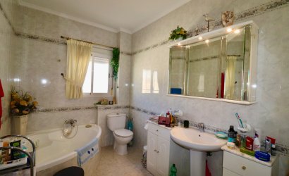 Resale - Townhouse -
Ciudad Quesada - Doña Pepa