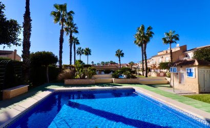 Resale - Townhouse -
Ciudad Quesada - Doña Pepa