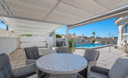 Resale - Villa -
Ciudad Quesada