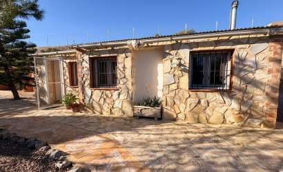 Herverkoop - Herenhuis -
Crevillente