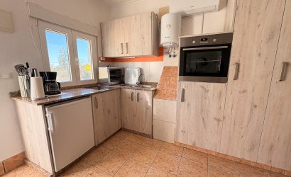 Herverkoop - Herenhuis -
Crevillente