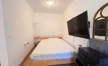 Herverkoop - Herenhuis -
Crevillente