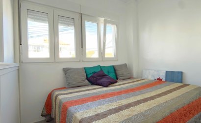 Herverkoop - studio -
Torrevieja - El Acequión - Los Náufragos