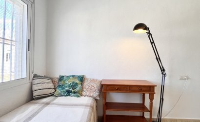 Herverkoop - Herenhuis -
Torrevieja - La Siesta - El Salado -  Torreta