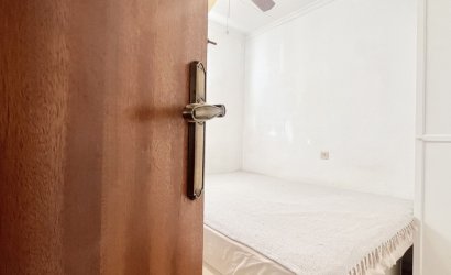 Herverkoop - Herenhuis -
Torrevieja - La Siesta - El Salado -  Torreta