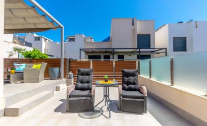 Revente - Villa -
Torrevieja - Aguas Nuevas