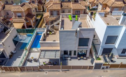 Revente - Villa -
Torrevieja - Aguas Nuevas