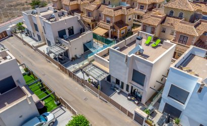 Revente - Villa -
Torrevieja - Aguas Nuevas