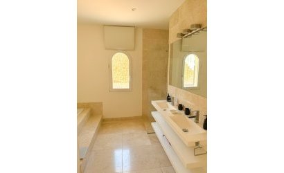 Reventa - Villa -
Moraira - El Portet