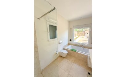 Reventa - Villa -
Moraira - El Portet