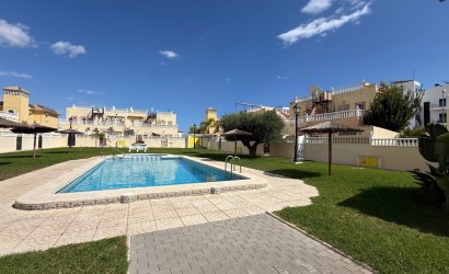 Reventa - Adosado -
Orihuela Costa - Cabo Roig