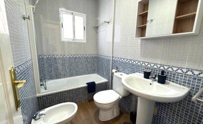 Herverkoop - Herenhuis -
Orihuela Costa - Villamartín