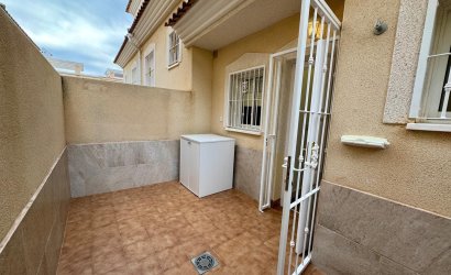 Herverkoop - Herenhuis -
Orihuela Costa - Villamartín