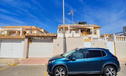 Herverkoop - Top Floor Bungalow -
Torrevieja - La Siesta
