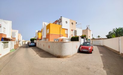 Reventa - Town House -
Orihuela Costa - Costa Blanca