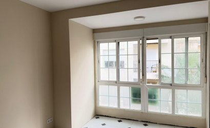 Revente - Apartment -
Torrevieja - Centro