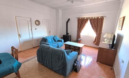 Herverkoop - Villa -
Villena - Inland