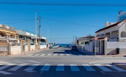 Resale - Bungalow -
Torrevieja - La Mata