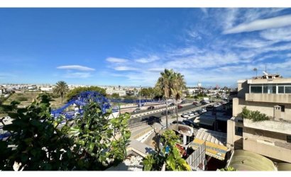 Herverkoop - Penthouse -
Torrevieja - Costa Blanca