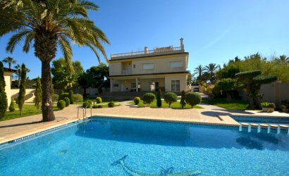 Resale - Villa -
Orihuela Costa - Costa Blanca