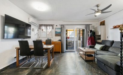 Herverkoop - Town House -
Torrevieja - Cabo Cervera