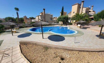 Herverkoop - Town House -
Orihuela Costa - Costa Blanca