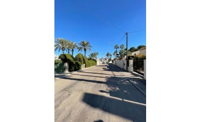 Resale - Villa -
Villamartin - Costa Blanca